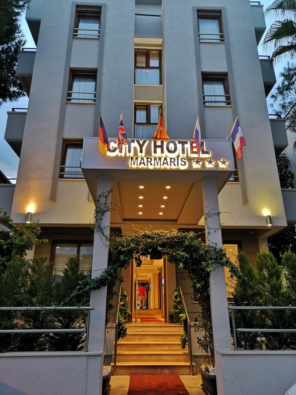 City Hotel Marmaris Esterno foto